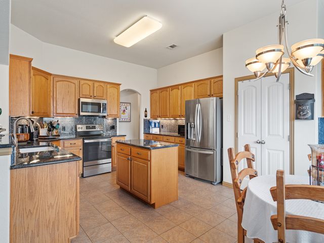 1009 Ethan Drive, Greenville, TX 75402
