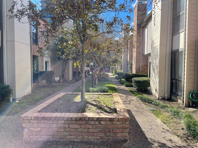 1201 Mcduffie St Street 151, Houston, TX 77019