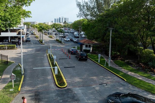 2780 NE 183rd Street 1805, Aventura, FL 33160