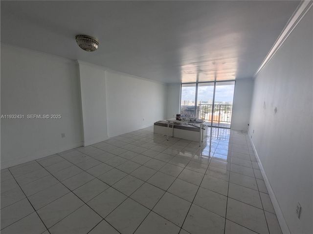2780 NE 183rd Street 1805, Aventura, FL 33160