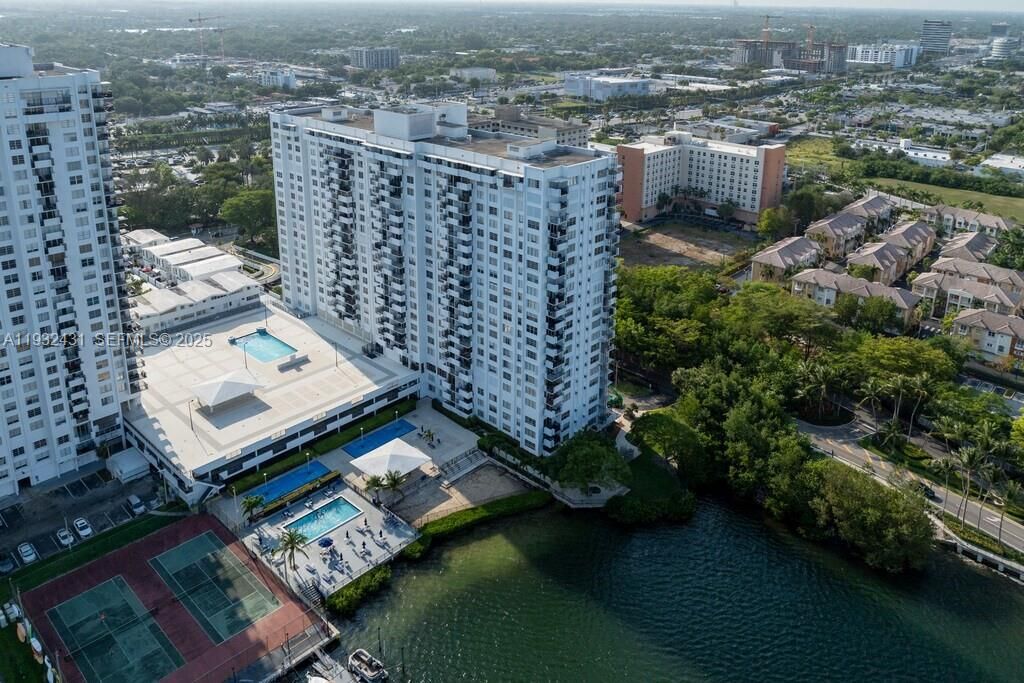 2780 NE 183rd Street 1805, Aventura, FL 33160