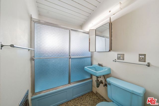 3208 N Studebaker Road, Long Beach, CA 90808