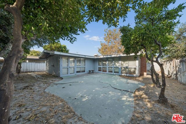 3208 N Studebaker Road, Long Beach, CA 90808