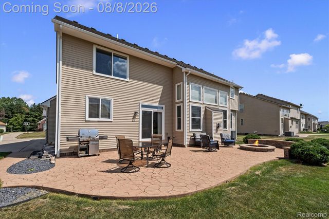 25655 Coach Lane, Lyon Charter Township, MI 48178