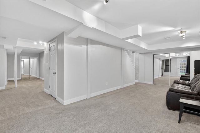 2797 Green Valley Drive, Ann Arbor, MI 48103