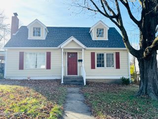 1324 W Central Avenue, Carthage, MO 64836