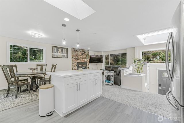 317 68th Avenue E, Tacoma, WA 98424