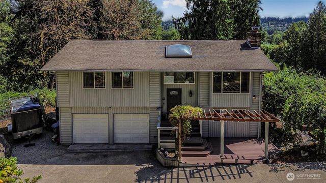 317 68th Avenue E, Tacoma, WA 98424