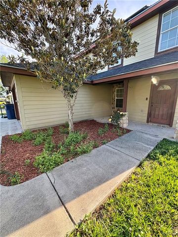 809 Santos Avenue, Mercedes, TX 78570
