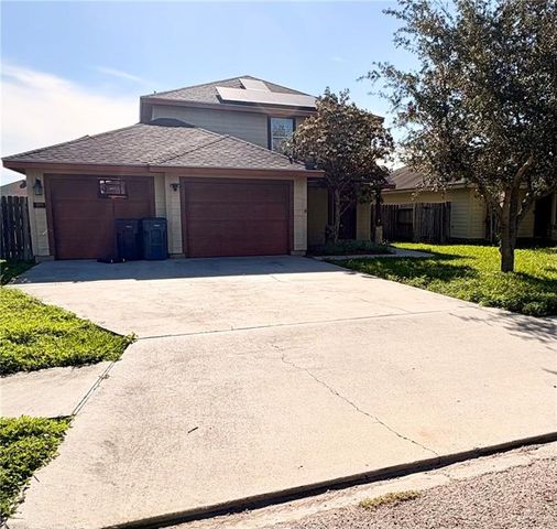 809 Santos Avenue, Mercedes, TX 78570