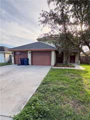 809 Santos Avenue, Mercedes, TX 78570