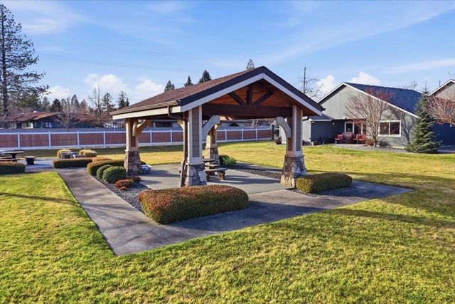 2209 E 52nd Ln, Spokane, WA 99223