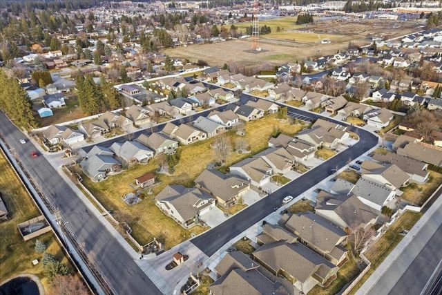 2209 E 52nd Ln, Spokane, WA 99223