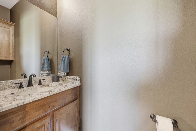 101 Signature Court, Weatherford, TX 76087