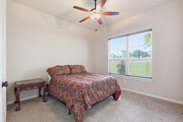 101 Signature Court, Weatherford, TX 76087