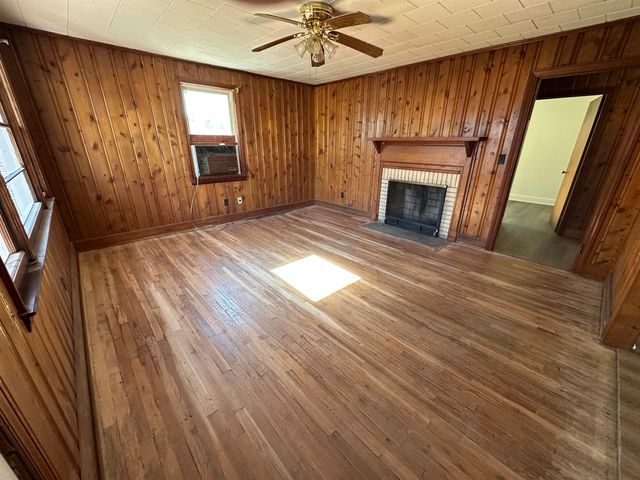 423 Spruce Street, Spartanburg, SC 29303