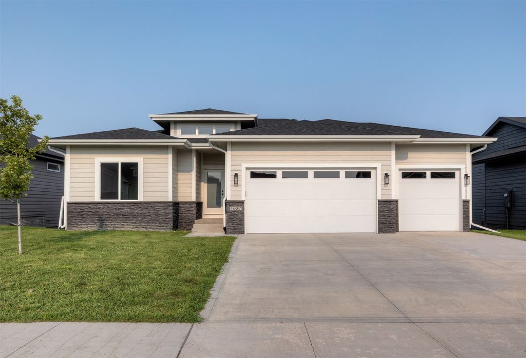 4657 179th Street, Urbandale, IA 50263