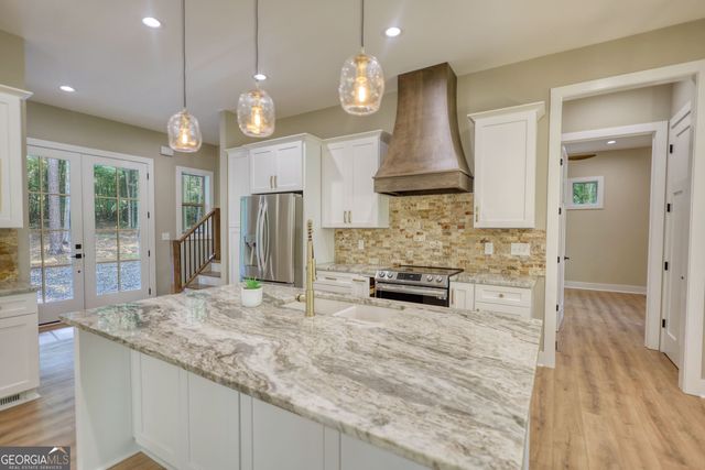 1010 Northwoods Point, Greensboro, GA 30642