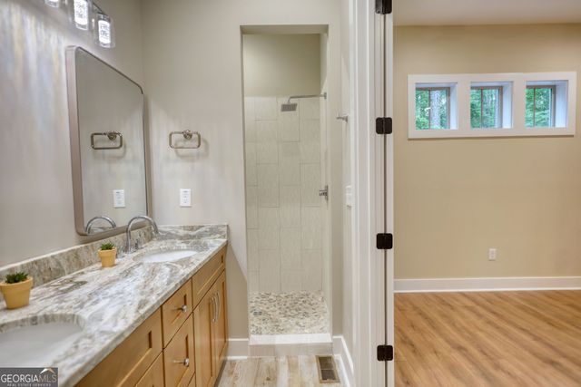 1010 Northwoods Point, Greensboro, GA 30642