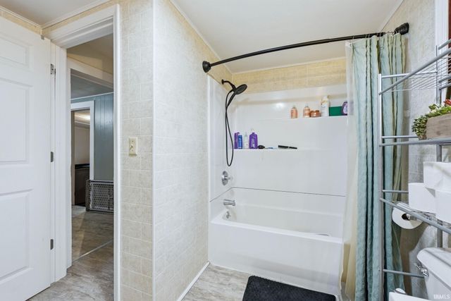 4995 S West Railroad Street, Pleasant Lake, IN 46779