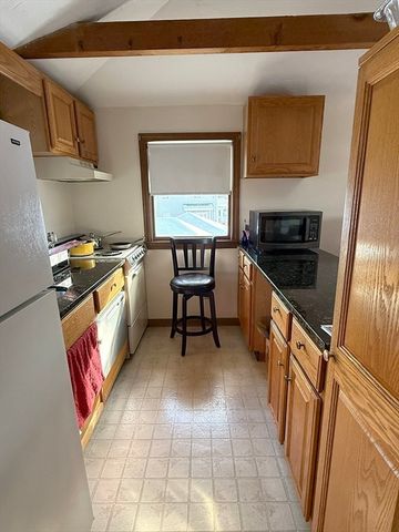 93 Russell St A, Quincy, MA 02171