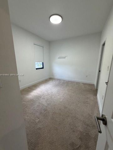 23520 SW 107th Ct, Homestead, FL 33032