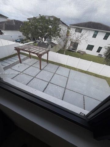 23520 SW 107th Ct, Homestead, FL 33032