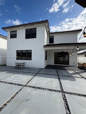 23520 SW 107th Ct, Homestead, FL 33032