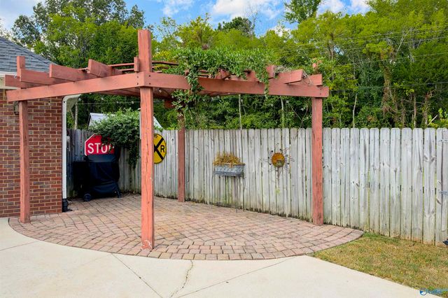 3506 Choctaw Drive SE, Decatur, AL 35603