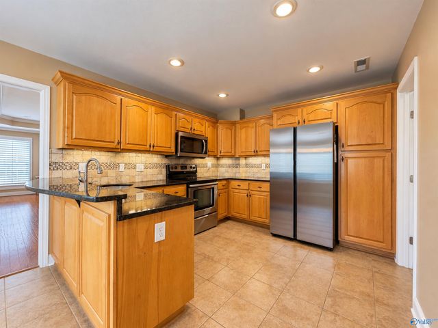 3506 Choctaw Drive SE, Decatur, AL 35603
