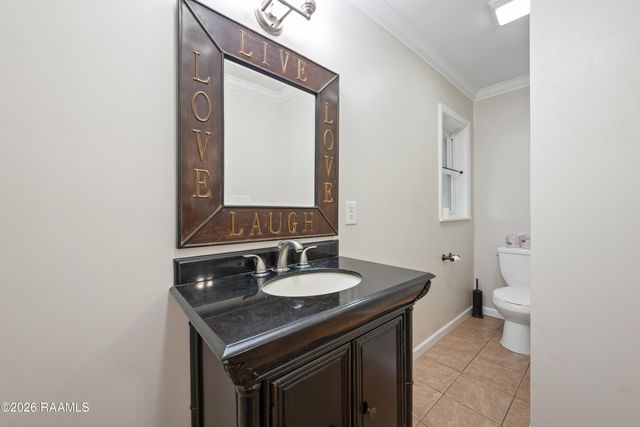 200 Stephanie Avenue, Lafayette, LA 70503