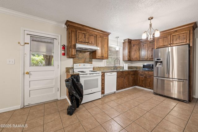 200 Stephanie Avenue, Lafayette, LA 70503