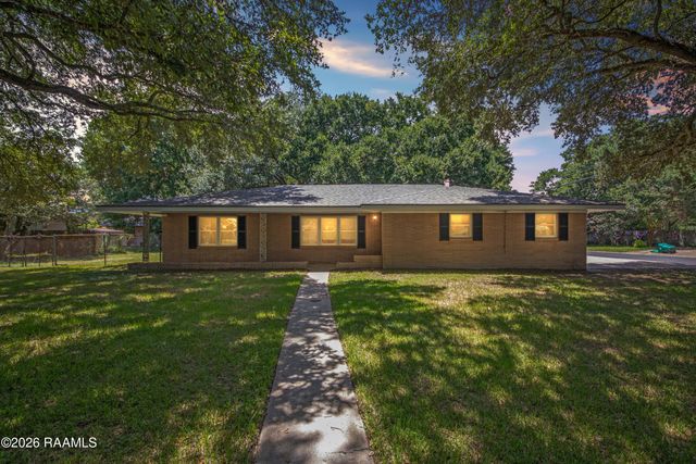 200 Stephanie Avenue, Lafayette, LA 70503