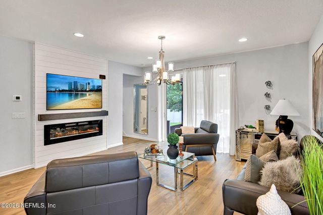 658 IVORY PALM Road, Orange Park, FL 32073