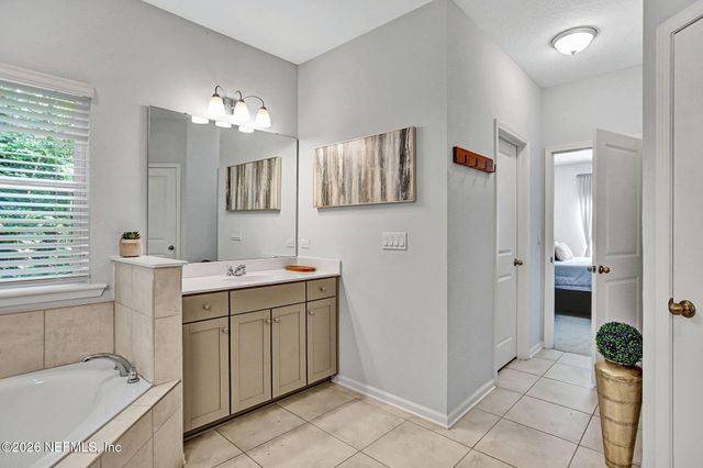 658 IVORY PALM Road, Orange Park, FL 32073