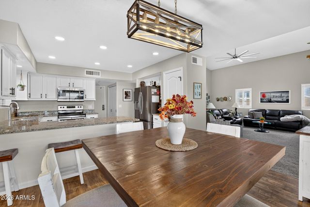 152 S ABALONE Drive, Gilbert, AZ 85233