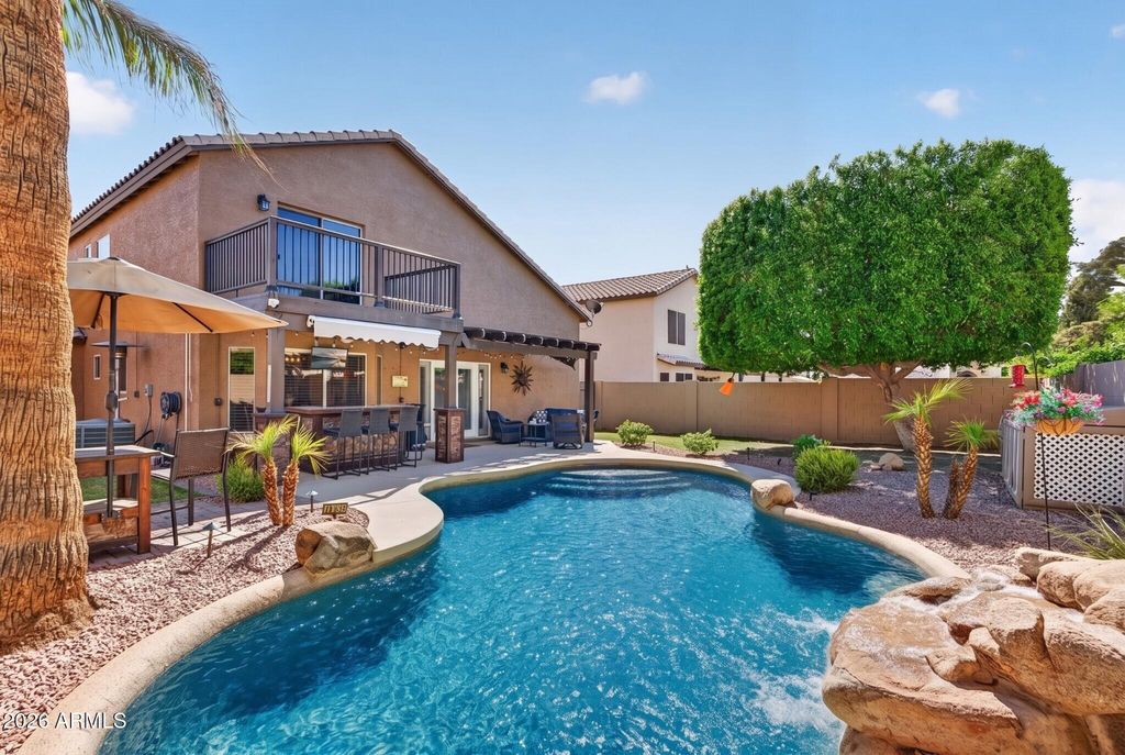 152 S ABALONE Drive, Gilbert, AZ 85233