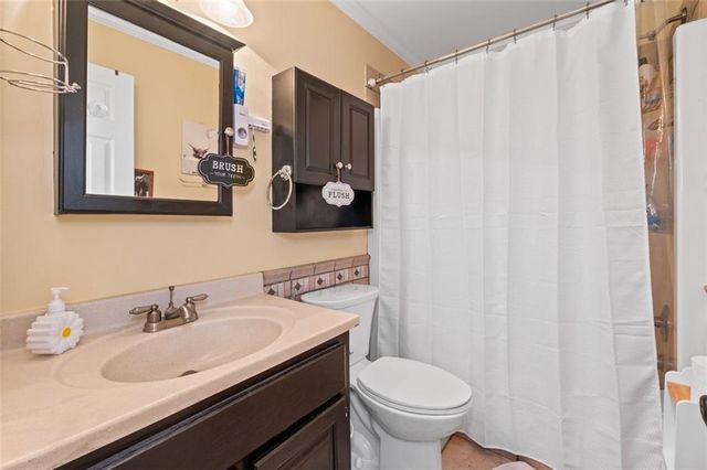22 Valley Creek SW Drive, Cartersville, GA 30120