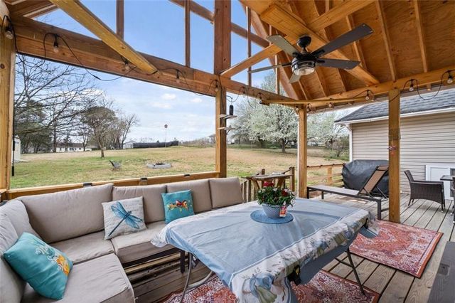 22 Valley Creek SW Drive, Cartersville, GA 30120