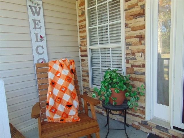 22 Valley Creek SW Drive, Cartersville, GA 30120