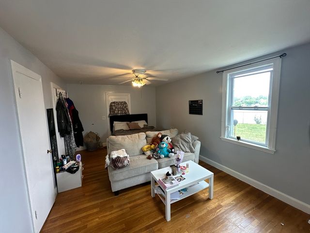 491 Lynn St 1, Malden, MA 02148