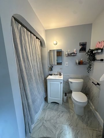 491 Lynn St 1, Malden, MA 02148
