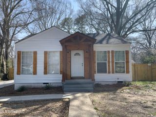 547 Woodbury Road, Jackson, MS 39206