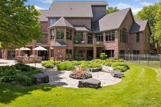 614 Hidden Creek Trail, Mendota Heights, MN 55118