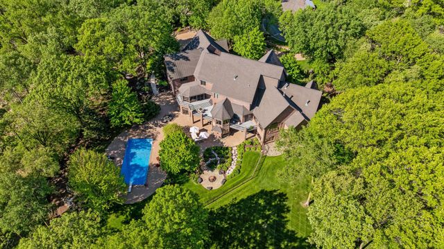 614 Hidden Creek Trail, Mendota Heights, MN 55118