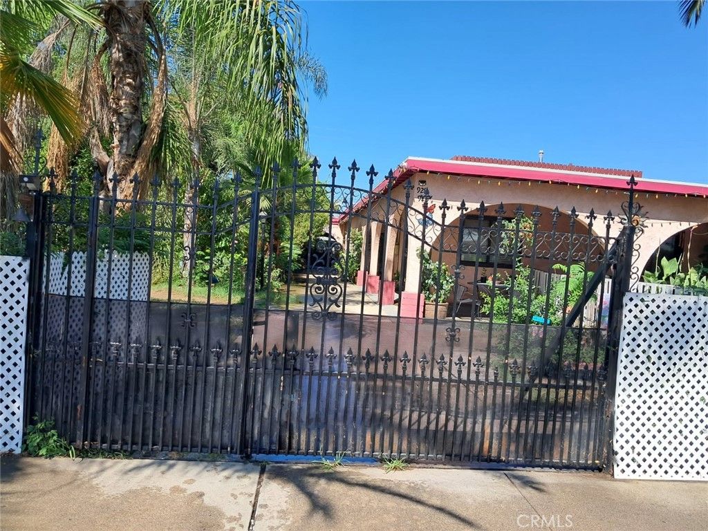 928 & 926 S Hope Avenue, Ontario, CA 91761 — photo 2