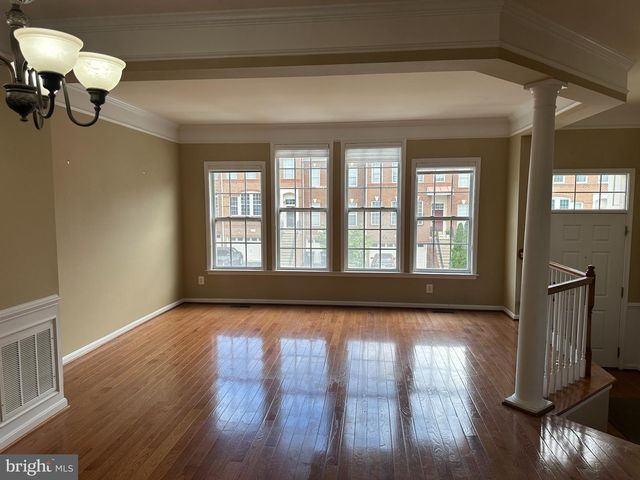 25147 CUTGRASS TER, Aldie, VA 20105