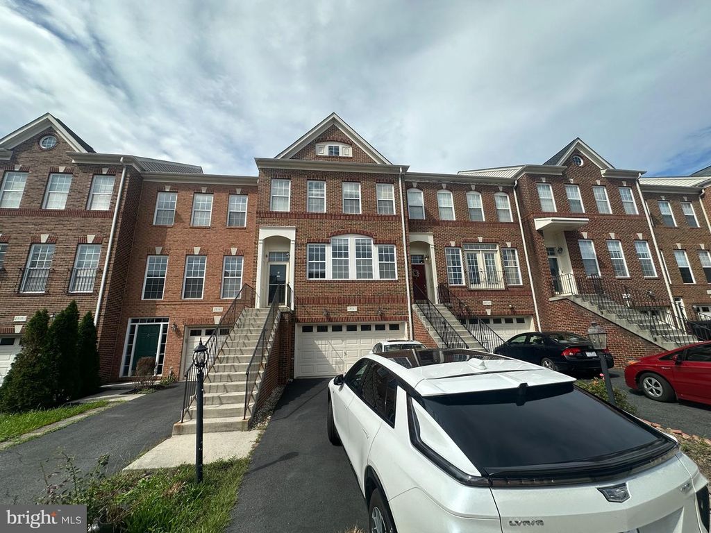 25147 CUTGRASS TER, Aldie, VA 20105