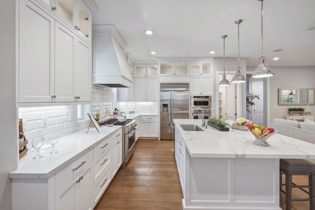 3103 Mena, San Mateo, CA 94403