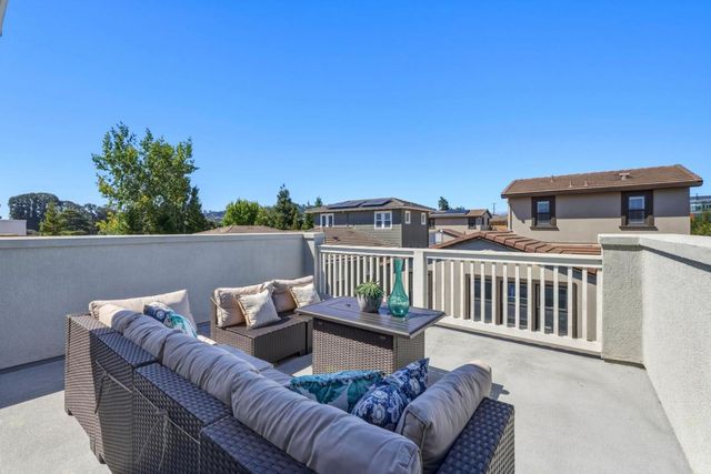 3103 Mena, San Mateo, CA 94403